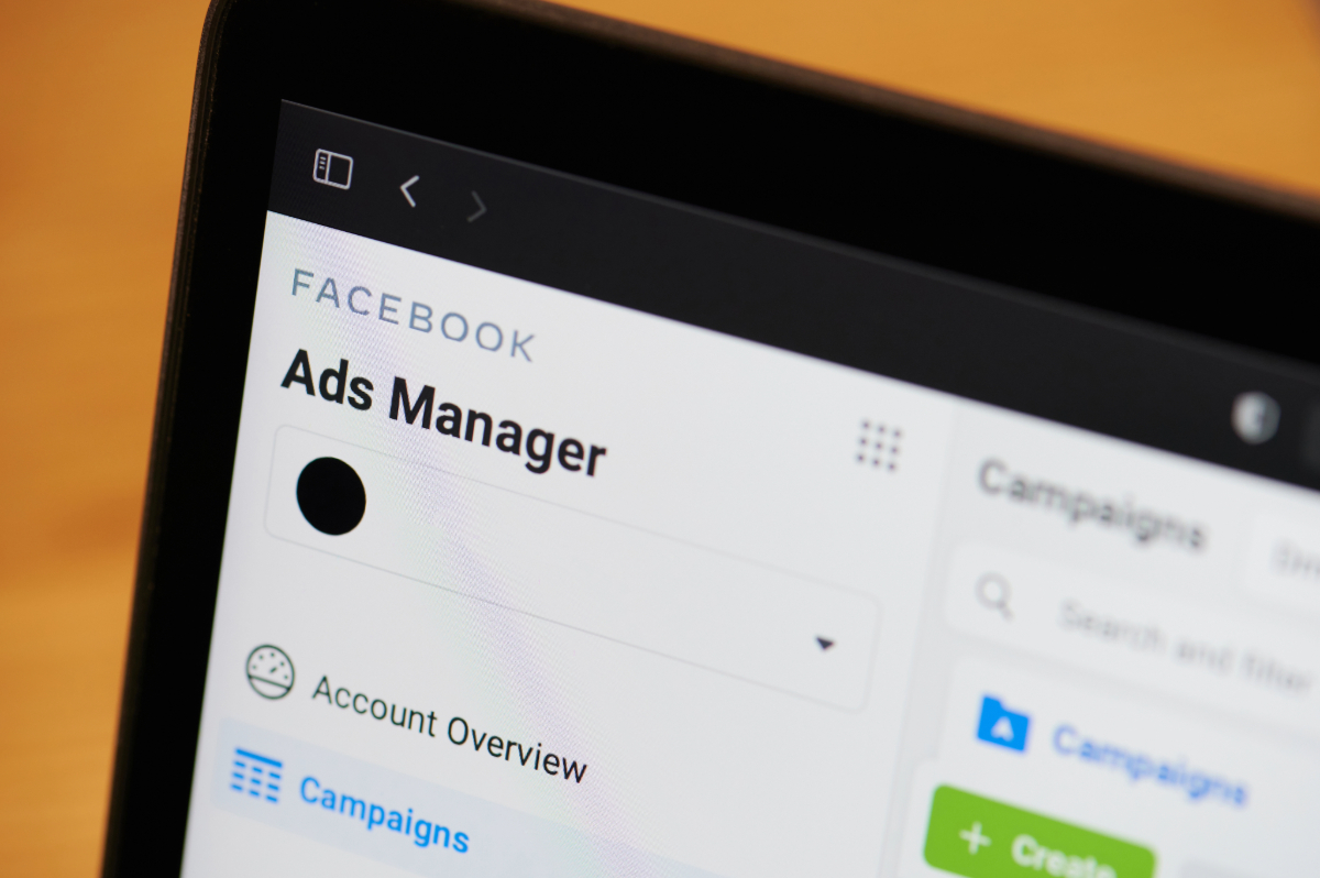 Statystyki kampanii Facebook Ads